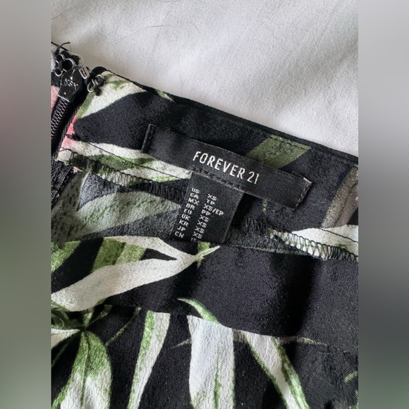 Forever 21 | High Waisted Tropical Print Wrap Maxi Skirt | Sz XS - Picture 4 of 4